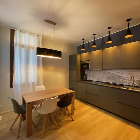 Joy Luxury Barbaria Apartman Velence